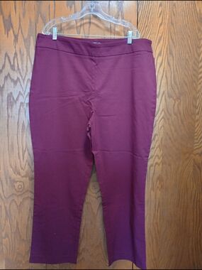 NWT Eric Casual Women's Stretch Pull-On Pants, Burgundy